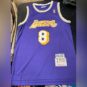 Kobe Bryant jersey